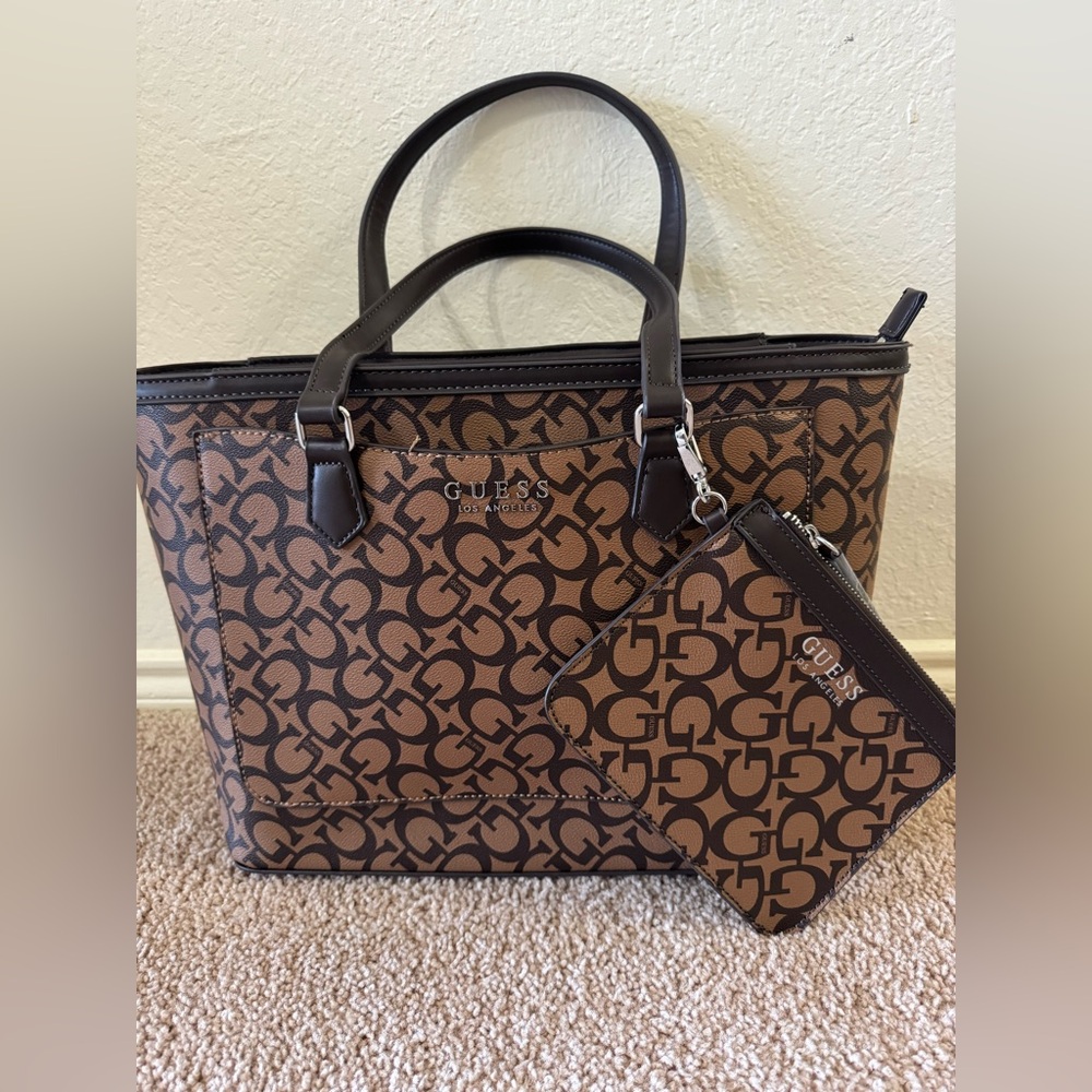 GUESS Tote Bag